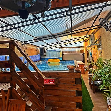 הפינה של טלי בנהריה - אירוח וספא בריאות מחומם Apartment Bagian luar foto